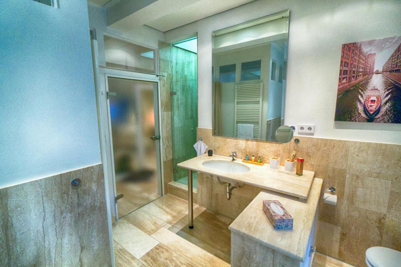 Neu! Einmaliges Loft Im Binnenhafen - Hafenblick! 함브루크 외부 사진